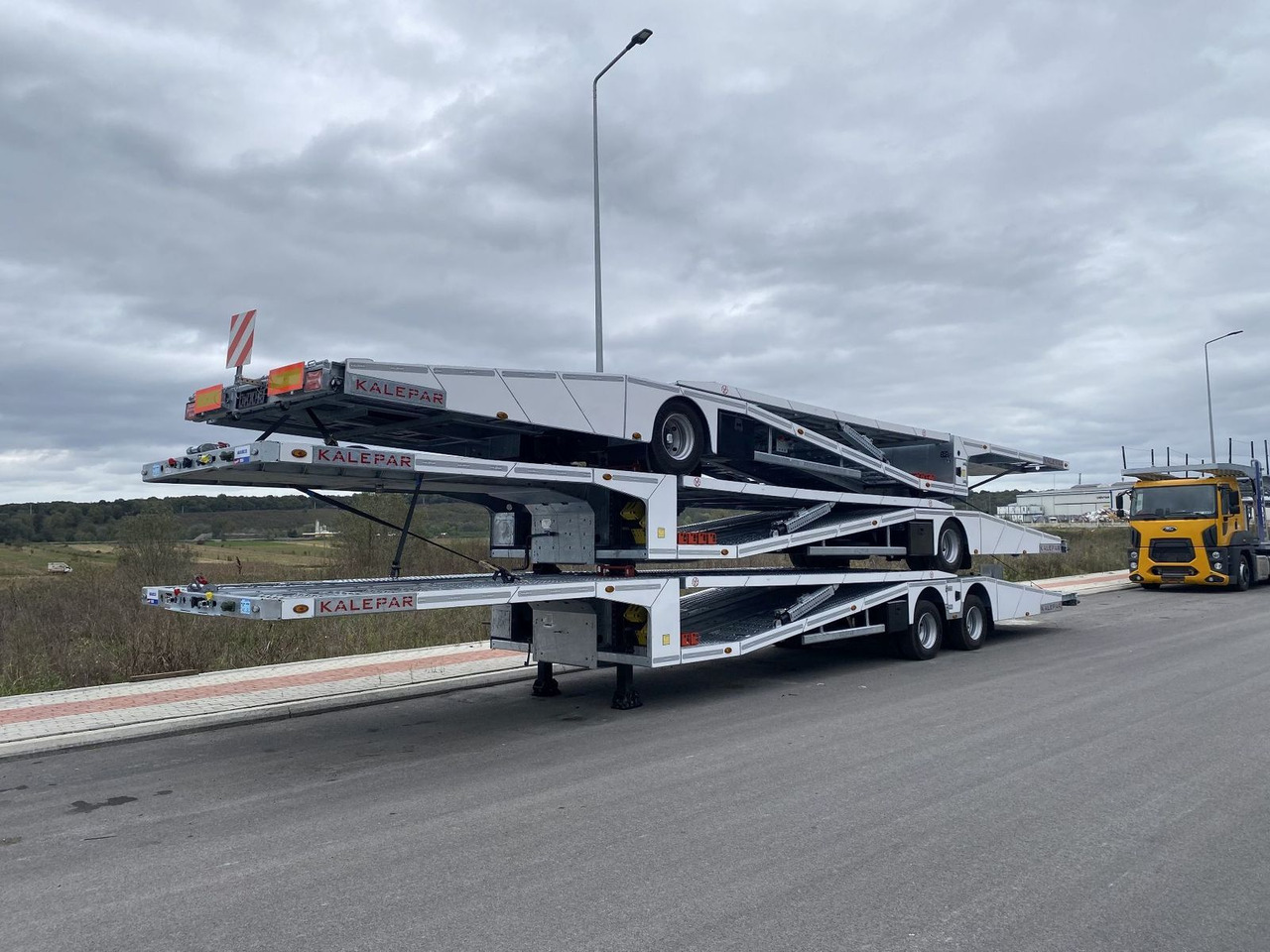 KALEPAR KLP119V4 4er-Autotransporter 1xAchse VDI - Semi-remorque porte-voitures: photos 4 KALEPAR KLP119V4 4er-Autotransporter 1xAchse VDI - Semi-remorque porte-voitures: photos 4