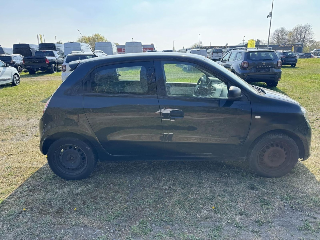 Renault Twingo Life SCe70 KLIMA - Voiture: photos 4 Renault Twingo Life SCe70 KLIMA - Voiture: photos 4