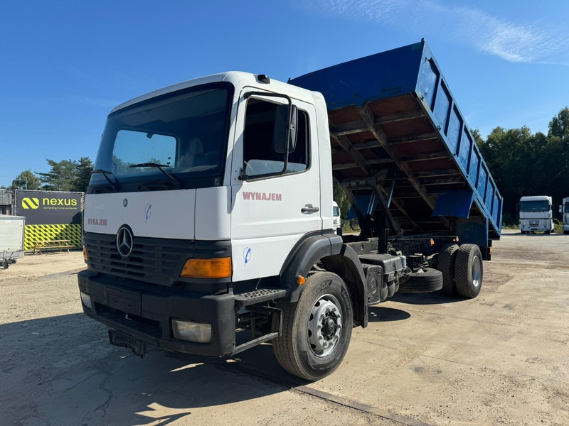 Mercedes-Benz Atego 1823 (STEEL SUSPENSION & MANUAL GEARBOX / SUSPENSION LAMES & BOITE MANUELLE / EURO 2) - Camion benne: photos 1 Mercedes-Benz Atego 1823 (STEEL SUSPENSION & MANUAL GEARBOX / SUSPENSION LAMES & BOITE MANUELLE / EURO 2) - Camion benne: photos 1