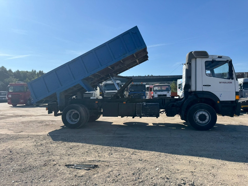 Mercedes-Benz Atego 1823 (STEEL SUSPENSION & MANUAL GEARBOX / SUSPENSION LAMES & BOITE MANUELLE / EURO 2) - Camion benne: photos 4 Mercedes-Benz Atego 1823 (STEEL SUSPENSION & MANUAL GEARBOX / SUSPENSION LAMES & BOITE MANUELLE / EURO 2) - Camion benne: photos 4
