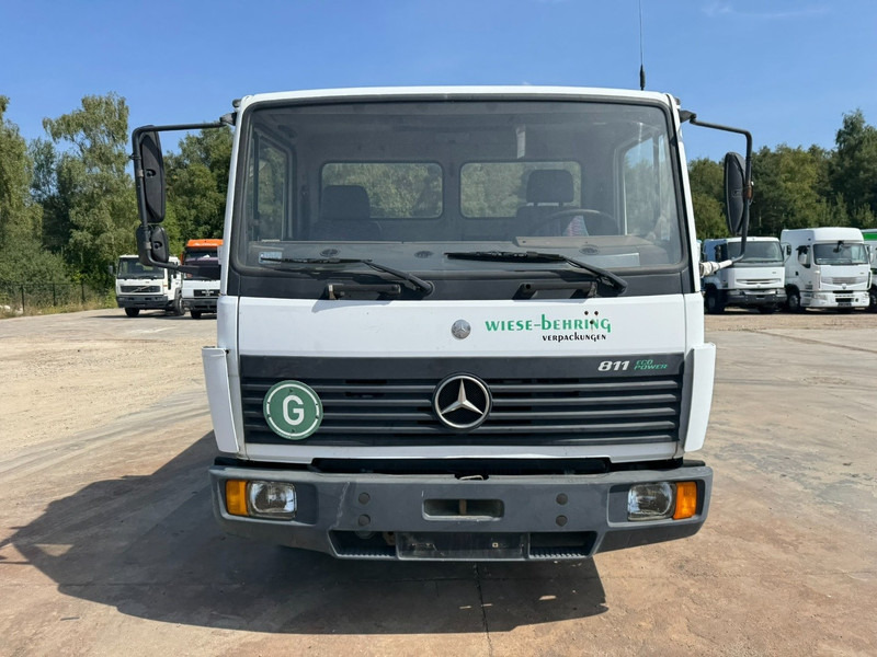 Mercedes-Benz SK 811 (STEEL SUSPENSION / EURO 2 / GERMAN TRUCK IN PERFECT CONDITION !!!) - Camion plateau: photos 2 Mercedes-Benz SK 811 (STEEL SUSPENSION / EURO 2 / GERMAN TRUCK IN PERFECT CONDITION !!!) - Camion plateau: photos 2