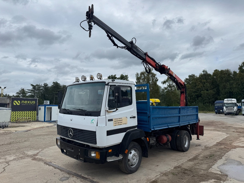 Mercedes-Benz SK 917 (STEEL SUSPENSION / PARLFINGER CRANE / AUXILIARY / 6 CYLINDER WITH MANUAL PUMP) - Camion benne, Camion grue: photos 1 Mercedes-Benz SK 917 (STEEL SUSPENSION / PARLFINGER CRANE / AUXILIARY / 6 CYLINDER WITH MANUAL PUMP) - Camion benne, Camion grue: photos 1