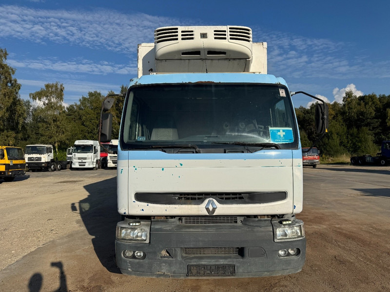 Renault Premium 270 (BOITE MANUELLE / MANUAL GEARBOX / 8.7 METER BOX) - Camion fourgon: photos 2 Renault Premium 270 (BOITE MANUELLE / MANUAL GEARBOX / 8.7 METER BOX) - Camion fourgon: photos 2