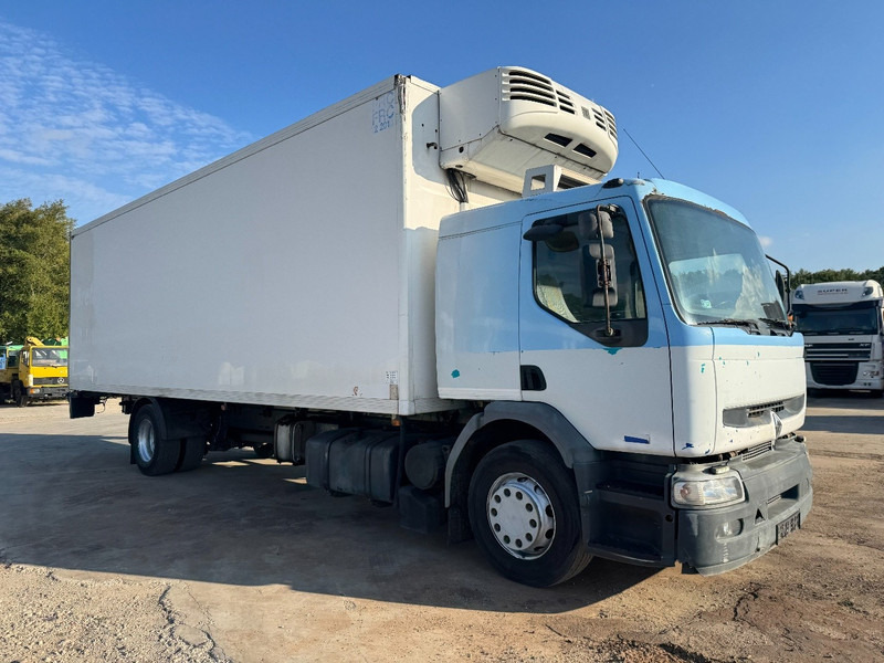 Renault Premium 270 (BOITE MANUELLE / MANUAL GEARBOX / 8.7 METER BOX) - Camion fourgon: photos 3 Renault Premium 270 (BOITE MANUELLE / MANUAL GEARBOX / 8.7 METER BOX) - Camion fourgon: photos 3