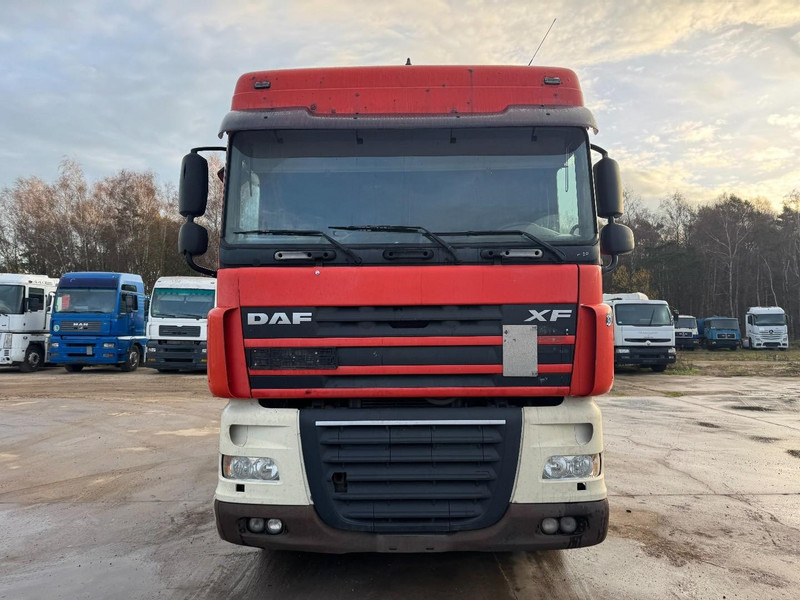 DAF 105 XF 460 Space Cab (GOOD CONDITION / BON ETAT) - Tracteur routier: photos 2 DAF 105 XF 460 Space Cab (GOOD CONDITION / BON ETAT) - Tracteur routier: photos 2