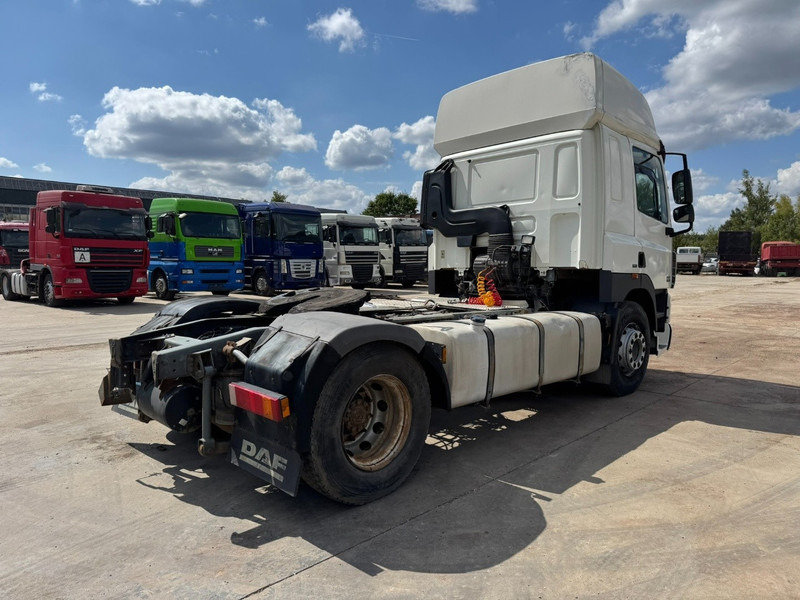 DAF 85 CF 460 Space Cab (PERFECT CONDITION / PARFAIT ETAT) - Tracteur routier: photos 5 DAF 85 CF 460 Space Cab (PERFECT CONDITION / PARFAIT ETAT) - Tracteur routier: photos 5