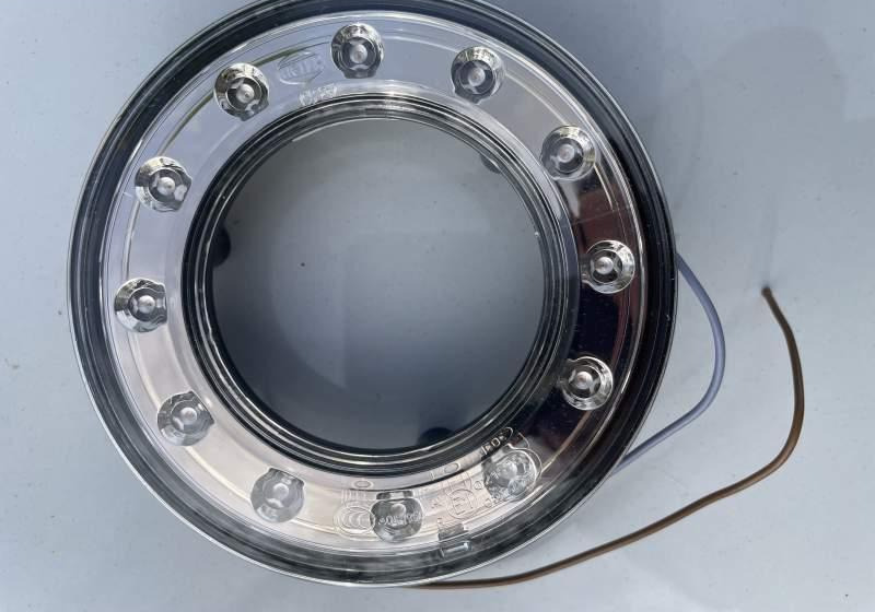 Scania New Century - Feu arrière pour Camion: photos 1 Scania New Century - Feu arrière pour Camion: photos 1