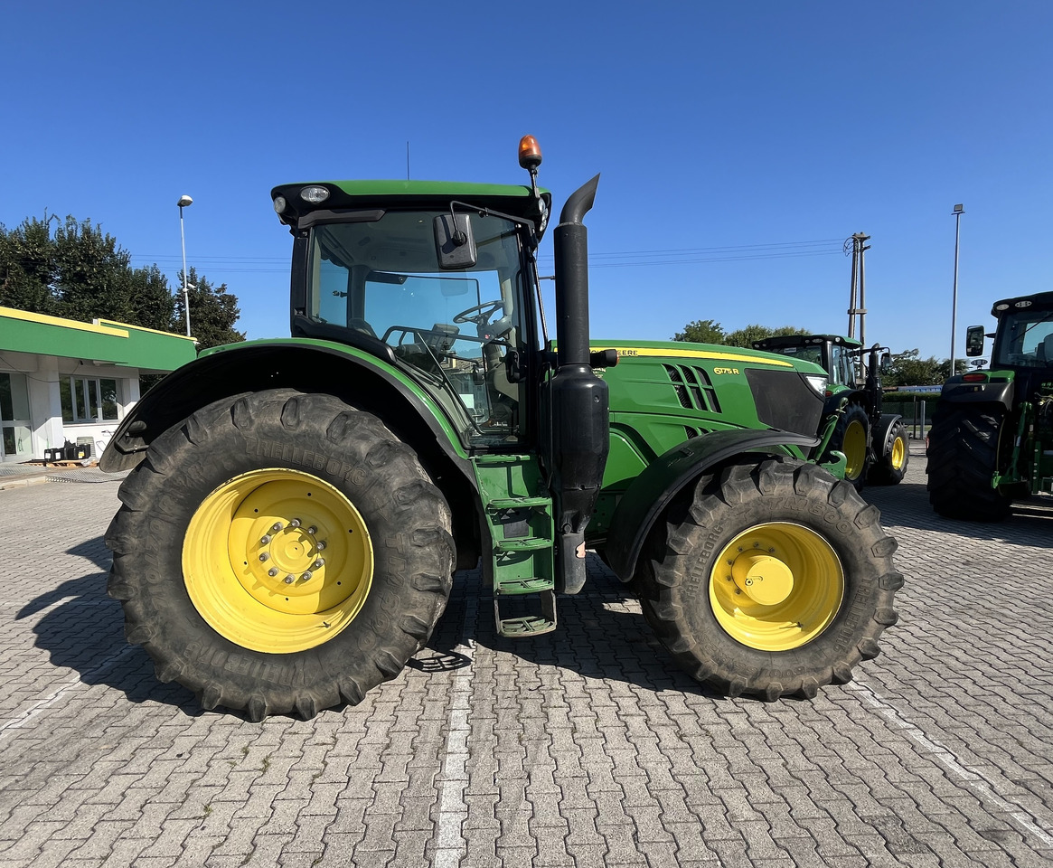JOHN DEERE 6175 R - Tracteur agricole: photos 3 JOHN DEERE 6175 R - Tracteur agricole: photos 3