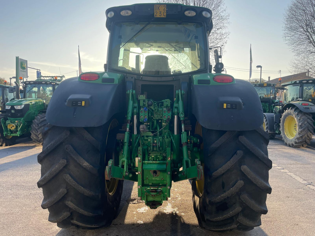 JOHN DEERE 6190 R - Tracteur agricole: photos 4 JOHN DEERE 6190 R - Tracteur agricole: photos 4