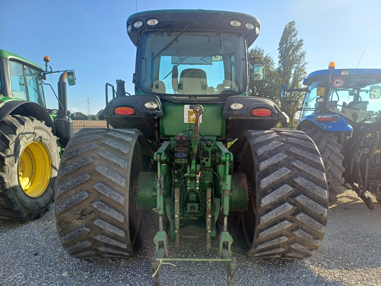 JOHN DEERE 8320 RT - Tracteur agricole: photos 3 JOHN DEERE 8320 RT - Tracteur agricole: photos 3