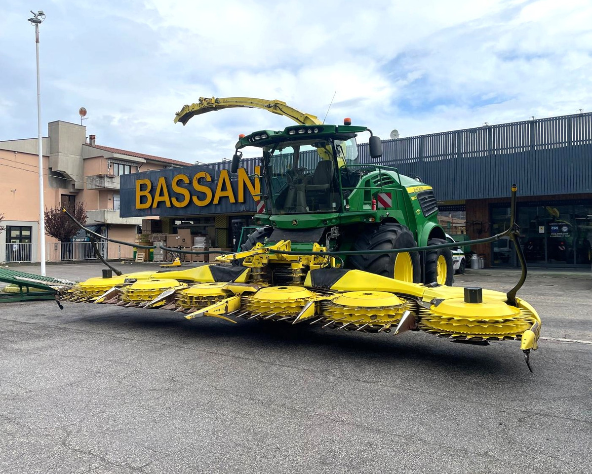 JOHN DEERE TRINCIA 9900i - Ensileuse: photos 1 JOHN DEERE TRINCIA 9900i - Ensileuse: photos 1