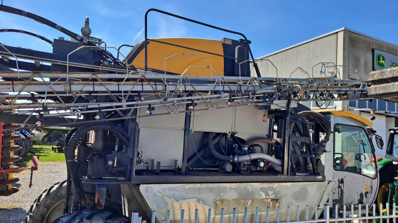 MAZZOTTI IRRORATORE SEMOVENTE IBIS PIRALIDE MAIS 2000 - Pulvé automoteur: photos 3 MAZZOTTI IRRORATORE SEMOVENTE IBIS PIRALIDE MAIS 2000 - Pulvé automoteur: photos 3