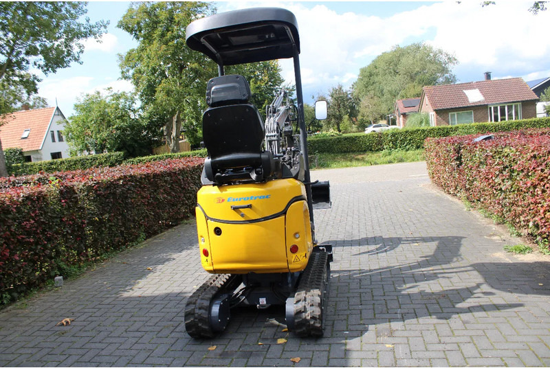 Eurotrac HE 12 servo - Mini pelle: photos 4 Eurotrac HE 12 servo - Mini pelle: photos 4