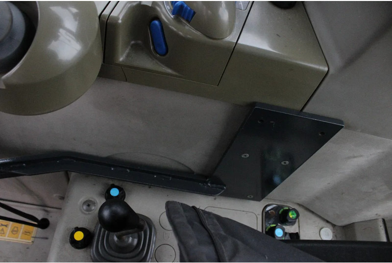 Tracteur agricole Fendt 410 Vario met Voorlader: photos 18 Tracteur agricole Fendt 410 Vario met Voorlader: photos 18