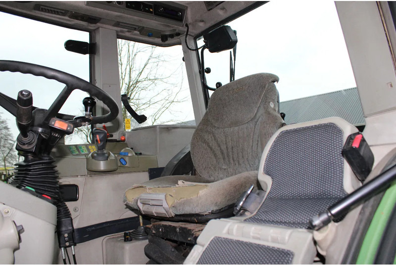 Tracteur agricole Fendt 410 Vario met Voorlader: photos 10 Tracteur agricole Fendt 410 Vario met Voorlader: photos 10