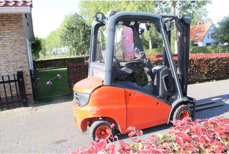 Linde H20D - Chariot élévateur: photos 3 Linde H20D - Chariot élévateur: photos 3
