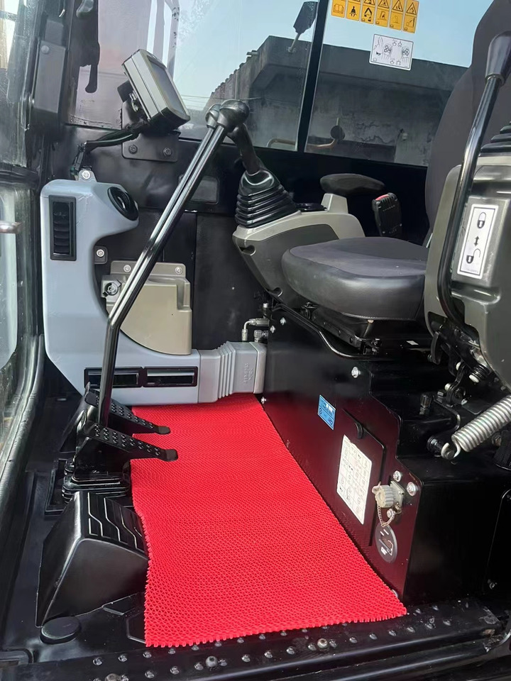 Pelle CATERPILLAR 305.5e: photos 6 Pelle CATERPILLAR 305.5e: photos 6