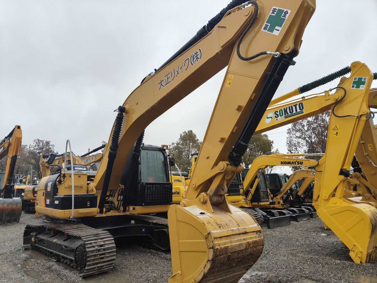 CATERPILLAR 320D - Pelle sur chenille: photos 2 CATERPILLAR 320D - Pelle sur chenille: photos 2