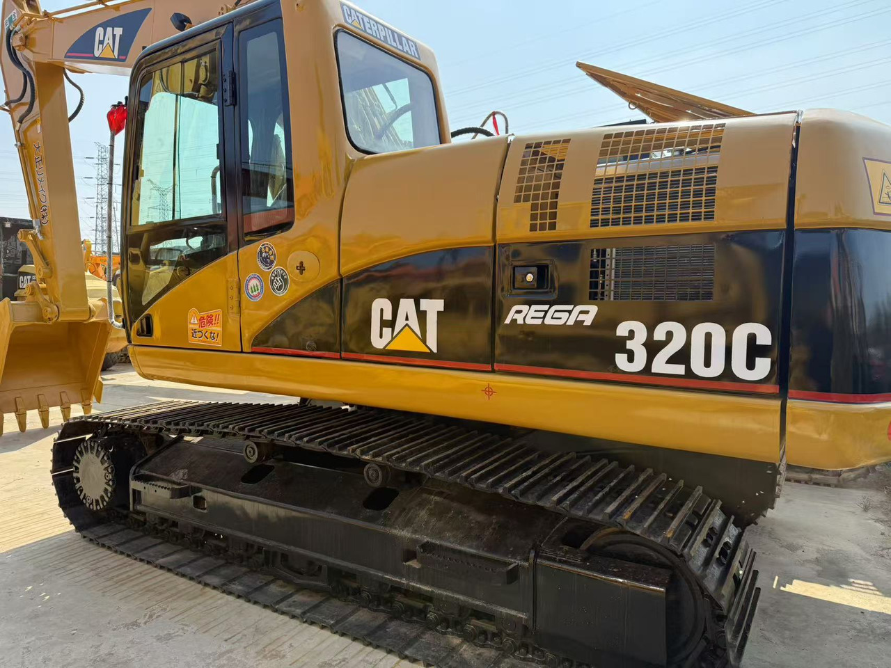 CATERPILLAR 320c - Pelle sur chenille: photos 1 CATERPILLAR 320c - Pelle sur chenille: photos 1