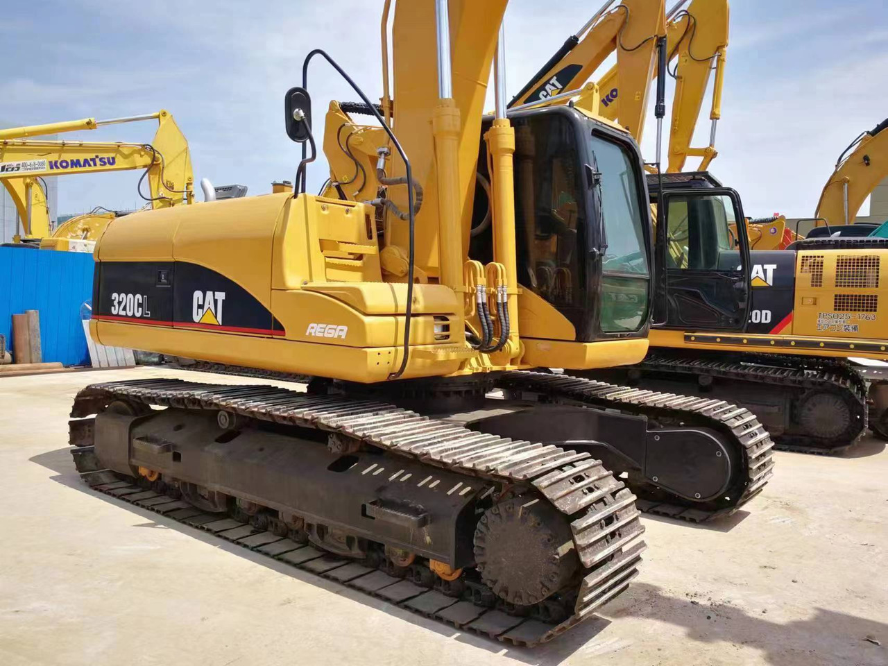 CATERPILLAR 320c - Pelle sur chenille: photos 3 CATERPILLAR 320c - Pelle sur chenille: photos 3