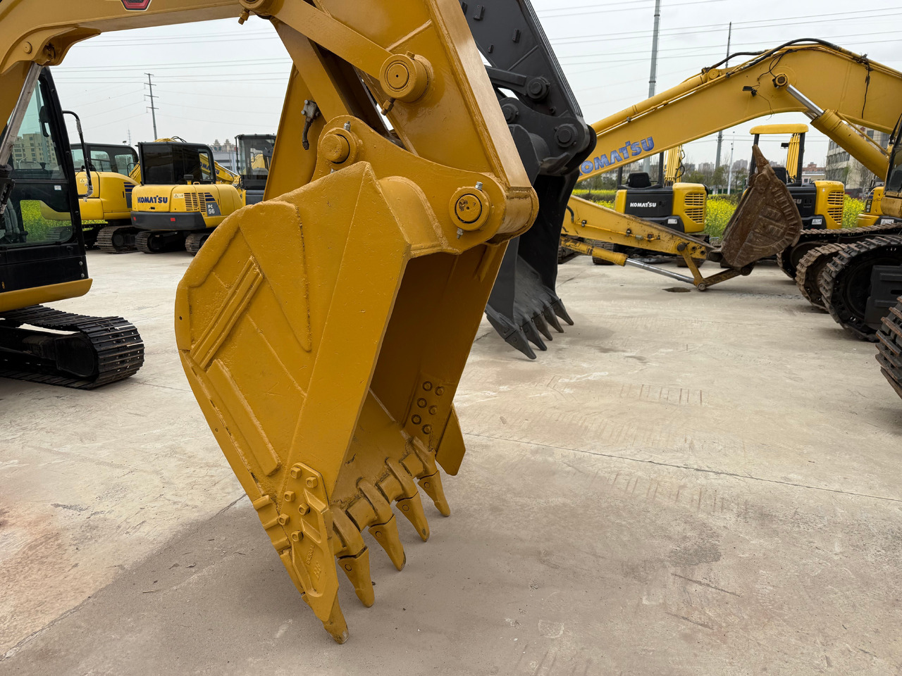 CATERPILLAR Used Cat 320B Excavator - Pelle sur chenille: photos 4 CATERPILLAR Used Cat 320B Excavator - Pelle sur chenille: photos 4