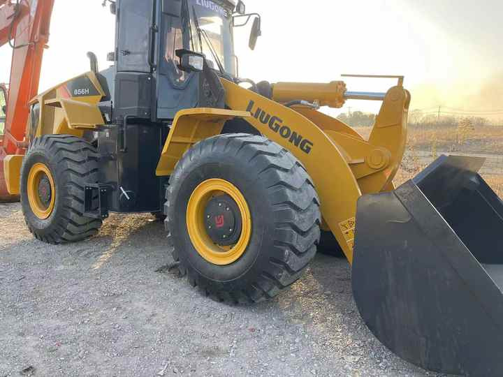 China Famous Brand LiuGong Medium-sized Wheel Loader LiuGong 856N Loader for Earthmoving, Mining, Construction for Sale - Chargeuse sur pneus: photos 3 China Famous Brand LiuGong Medium-sized Wheel Loader LiuGong 856N Loader for Earthmoving, Mining, Construction for Sale - Chargeuse sur pneus: photos 3
