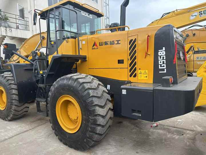 China Famous Brand SDLG Used SDLG 958L Wheel Loader Running Working Condition Low Price for Sale - Chargeuse sur pneus: photos 4 China Famous Brand SDLG Used SDLG 958L Wheel Loader Running Working Condition Low Price for Sale - Chargeuse sur pneus: photos 4