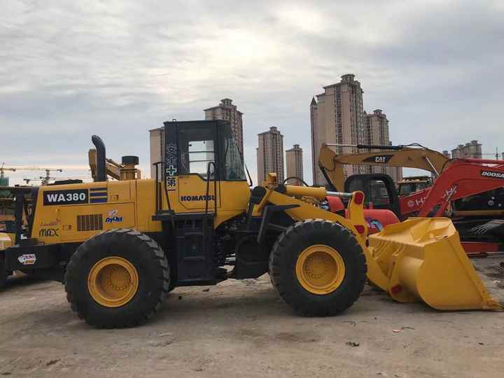 Good Condition Second Hand WA380-3 Front Wheel Loader for Cheap Price Hot Sale in China - Chargeuse sur pneus: photos 5 Good Condition Second Hand WA380-3 Front Wheel Loader for Cheap Price Hot Sale in China - Chargeuse sur pneus: photos 5