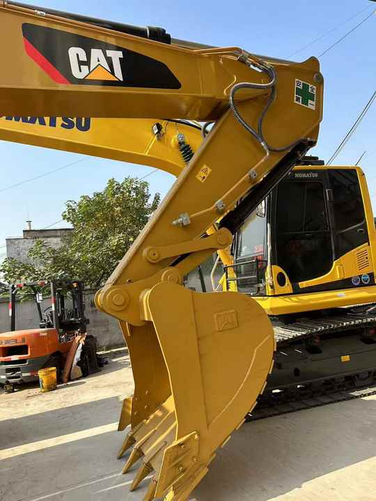 Good Condition Used CAT Excavator Japan 330D Original Used Excavator Cat 330D in Stock - Pelle sur chenille: photos 5 Good Condition Used CAT Excavator Japan 330D Original Used Excavator Cat 330D in Stock - Pelle sur chenille: photos 5