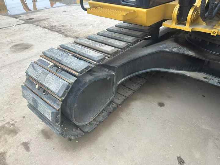 Low Working Time CAT 312D2 Excavator Caterpillar Used 15ton Cat312D2 No Reviews yet - Pelle sur chenille: photos 3 Low Working Time CAT 312D2 Excavator Caterpillar Used 15ton Cat312D2 No Reviews yet - Pelle sur chenille: photos 3