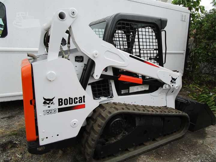 Used Bobcat T590 Used Skid Steer Loader with Good Condition for Sale S160 S185 S300 S330 T590 3T 4T 5T 2T - Mini chargeuse: photos 4 Used Bobcat T590 Used Skid Steer Loader with Good Condition for Sale S160 S185 S300 S330 T590 3T 4T 5T 2T - Mini chargeuse: photos 4
