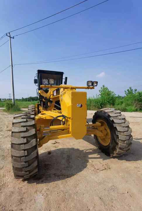 Used Caterpillar CAT 140k Land Road Motor Grader CAT140k Used Grader Cheap Price for Sale - Niveleuse: photos 2 Used Caterpillar CAT 140k Land Road Motor Grader CAT140k Used Grader Cheap Price for Sale - Niveleuse: photos 2