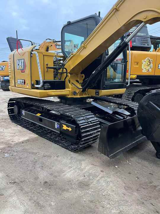 Used Caterpillar CAT 307E2 Crawler Mini Hydraulic Digger Second Hand Cat 307E2 Excavator - Pelle: photos 5 Used Caterpillar CAT 307E2 Crawler Mini Hydraulic Digger Second Hand Cat 307E2 Excavator - Pelle: photos 5