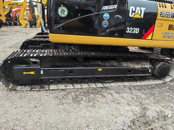 Used Digger CAT 323D2L Construction Machinery Construction Digger Used CAT 323D2L Cheap Excavator - Pelle sur chenille: photos 5 Used Digger CAT 323D2L Construction Machinery Construction Digger Used CAT 323D2L Cheap Excavator - Pelle sur chenille: photos 5