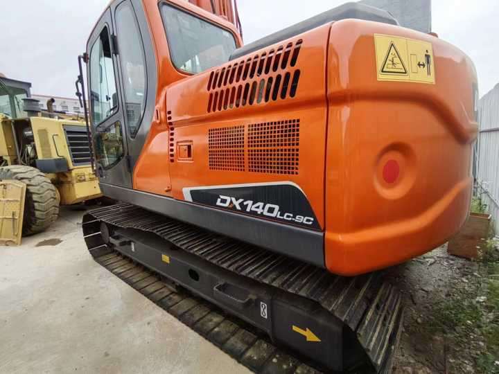 Used Digger DOOSAN DX140 Construction Machinery Construction Digger Used DOOSAN DX140 Cheap Excavator - Pelle sur chenille: photos 4 Used Digger DOOSAN DX140 Construction Machinery Construction Digger Used DOOSAN DX140 Cheap Excavator - Pelle sur chenille: photos 4