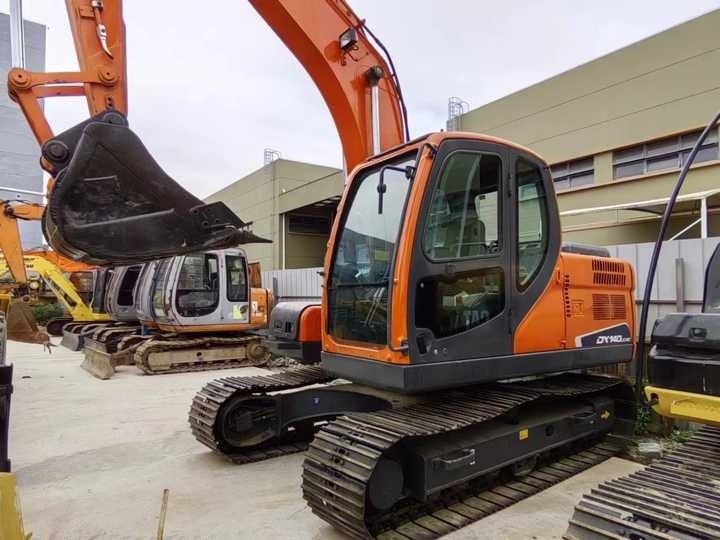 Used Digger DOOSAN DX140 Construction Machinery Construction Digger Used DOOSAN DX140 Cheap Excavator - Pelle sur chenille: photos 3 Used Digger DOOSAN DX140 Construction Machinery Construction Digger Used DOOSAN DX140 Cheap Excavator - Pelle sur chenille: photos 3