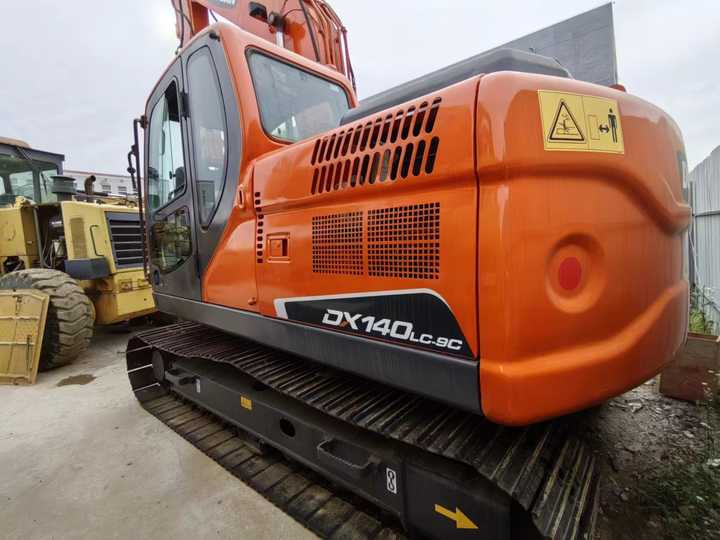 Used Digger DOOSAN DX140 Construction Machinery Construction Digger Used DOOSAN DX140 Cheap Excavator - Pelle sur chenille: photos 5 Used Digger DOOSAN DX140 Construction Machinery Construction Digger Used DOOSAN DX140 Cheap Excavator - Pelle sur chenille: photos 5