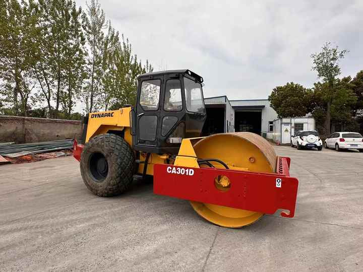 Used Heavy Construction Equipment Dynapac Ca301d Second Hand Road Rollers Used Machine Hot Sale - Compacteur à pieds de mouton/ Monocylindre: photos 3 Used Heavy Construction Equipment Dynapac Ca301d Second Hand Road Rollers Used Machine Hot Sale - Compacteur à pieds de mouton/ Monocylindre: photos 3