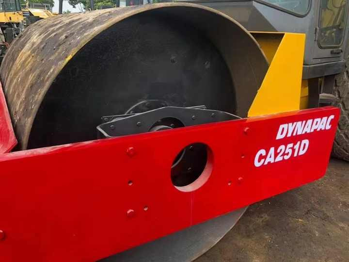 Used High Quality Dynapac 10 Tonne 12 Tonne 15 Tonne Roller Low Price for Sale Dynapac CA251D Roller - Compacteur à pieds de mouton/ Monocylindre: photos 2 Used High Quality Dynapac 10 Tonne 12 Tonne 15 Tonne Roller Low Price for Sale Dynapac CA251D Roller - Compacteur à pieds de mouton/ Monocylindre: photos 2