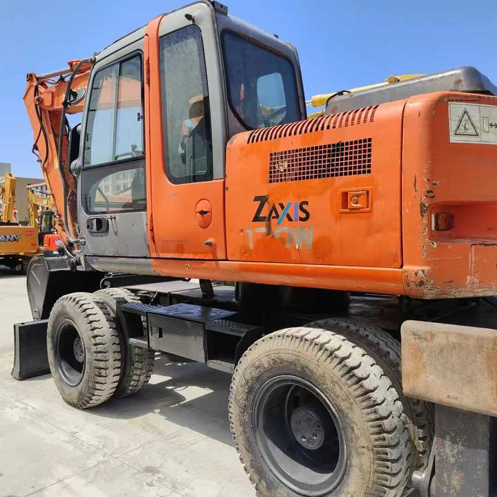 Used Japan Original Brand Hitachi Zx 130w Wheel Excavator Hitachi Zx120 130 200 Excavator for Sale - Pelle: photos 5 Used Japan Original Brand Hitachi Zx 130w Wheel Excavator Hitachi Zx120 130 200 Excavator for Sale - Pelle: photos 5