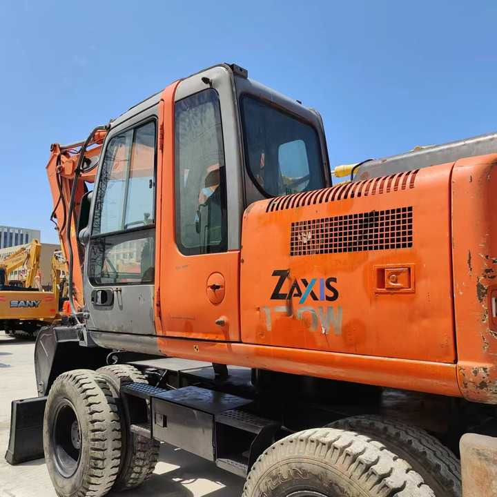 Used Japan Original Brand Hitachi Zx 130w Wheel Excavator Hitachi Zx120 130 200 Excavator for Sale - Pelle: photos 3 Used Japan Original Brand Hitachi Zx 130w Wheel Excavator Hitachi Zx120 130 200 Excavator for Sale - Pelle: photos 3