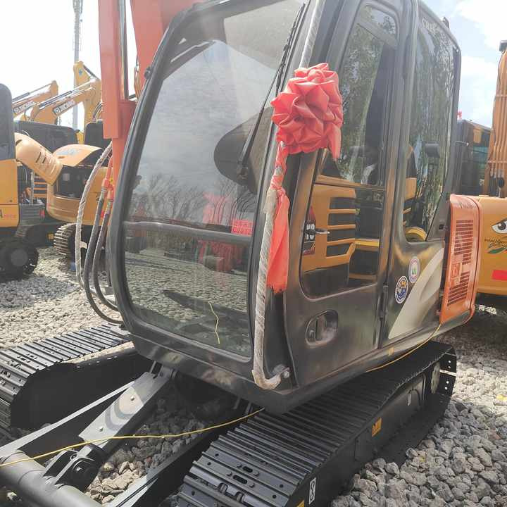 Used Original Japan Brand Hitachi Zx60 Excavator for Sale - Mini pelle: photos 2 Used Original Japan Brand Hitachi Zx60 Excavator for Sale - Mini pelle: photos 2