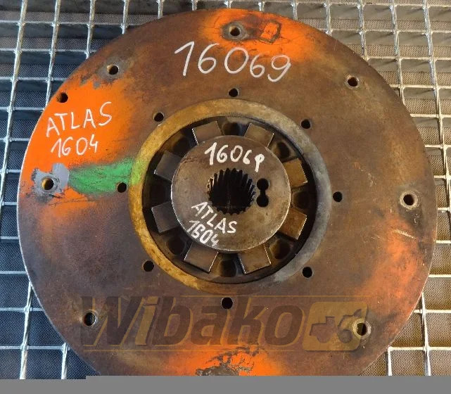 Atlas 1604 21/45/390 - Embrayage et pièces pour Engins de chantier: photos 1 Atlas 1604 21/45/390 - Embrayage et pièces pour Engins de chantier: photos 1