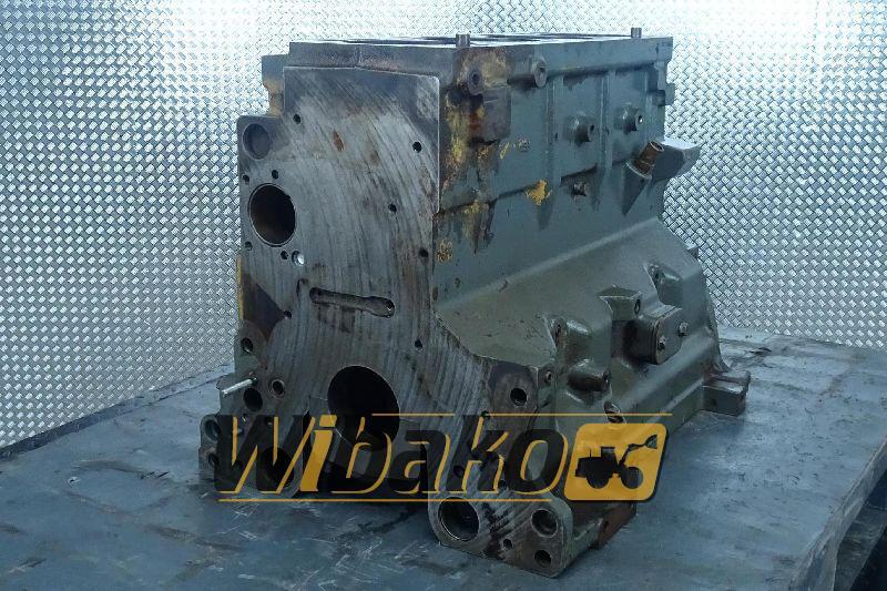 Block Engine / Motor Liebherr D504 9738000/R115081J - Bloc-cylindres pour Engins de chantier: photos 1 Block Engine / Motor Liebherr D504 9738000/R115081J - Bloc-cylindres pour Engins de chantier: photos 1