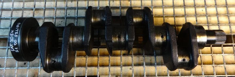 Caterpillar 3054 071Z5324149 - Vilebrequin pour Engins de chantier: photos 1 Caterpillar 3054 071Z5324149 - Vilebrequin pour Engins de chantier: photos 1