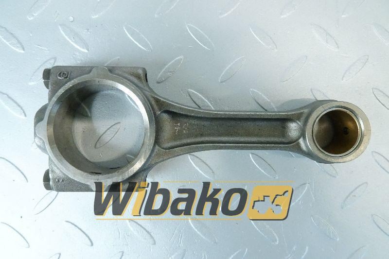 Connecting rod for engine Kubota V2403 1G924-22010 - Bielle pour Engins de chantier: photos 1 Connecting rod for engine Kubota V2403 1G924-22010 - Bielle pour Engins de chantier: photos 1