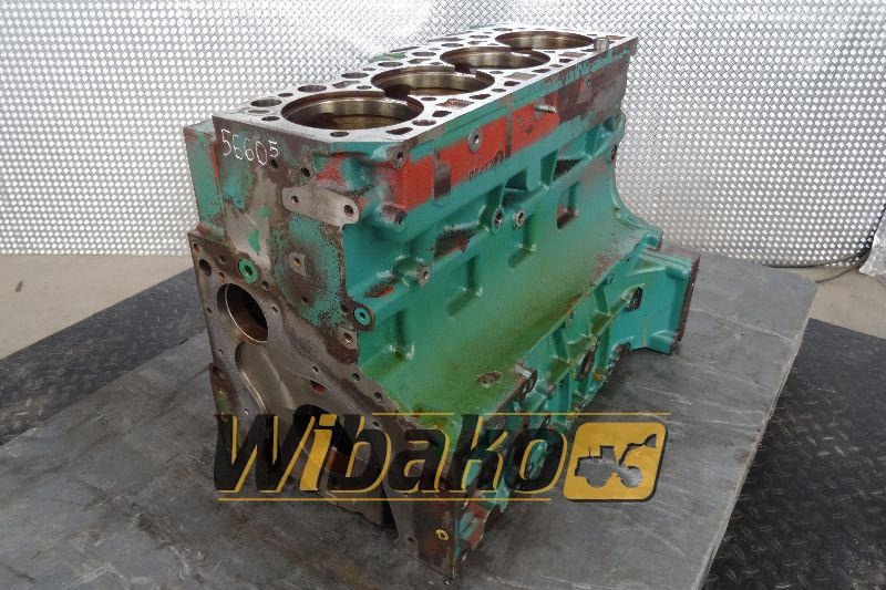 Crankcase for engine Volvo D5F 04915944 - Carter pour Engins de chantier: photos 1 Crankcase for engine Volvo D5F 04915944 - Carter pour Engins de chantier: photos 1