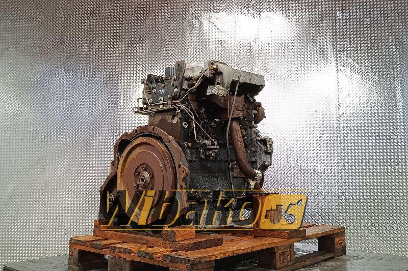 Engine Perkins 1004-4 AA - Moteur pour Engins de chantier: photos 1 Engine Perkins 1004-4 AA - Moteur pour Engins de chantier: photos 1