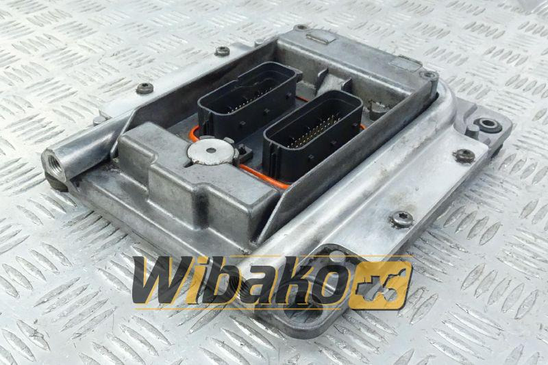 Engine computer TRW P06 60100000 - Bloc de gestion pour Engins de chantier: photos 1 Engine computer TRW P06 60100000 - Bloc de gestion pour Engins de chantier: photos 1