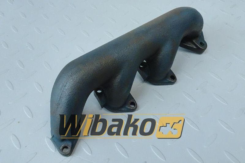 Exhaust manifold for engine Kubota D722 - Collecteur d'échappement pour Engins de chantier: photos 1 Exhaust manifold for engine Kubota D722 - Collecteur d'échappement pour Engins de chantier: photos 1